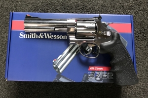 Smith & Wesson 629 Classic 5 inch 4.5mm CO2 Powered BB Air Pistol